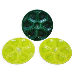 3 assiettes à huîtres art déco décor géométrique vert