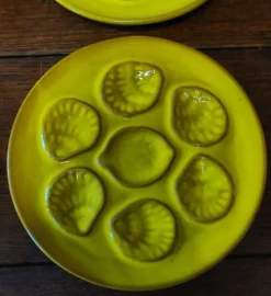 Assiettes à huîtres coquillages série de six XXème