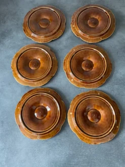 Assiettes à huîtres en majolique Sarreguemines