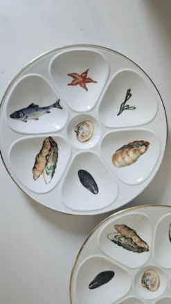 6 assiettes à huîtres en porcelaine de Limoges Lourioux et LF