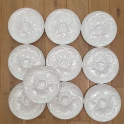 10 assiettes à huîtres Le Printemps Paris