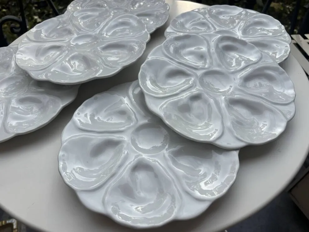 6 assiettes à huîtres majolique