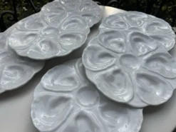 6 assiettes à huîtres majolique