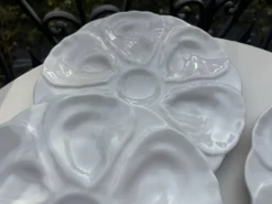 6 assiettes à huîtres majolique