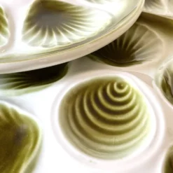 Assiettes à huîtres Moulin des Loups et plat assorti -1970