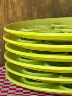Assiettes à huîtres vert anis Niderviller 1960