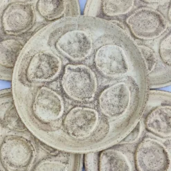 Assiettes à huîtres vintage en grès