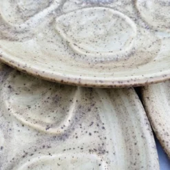 Assiettes à huîtres vintage en grès