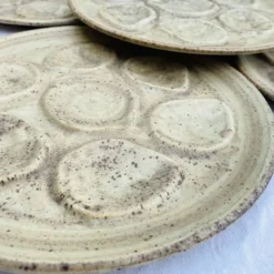 Assiettes à huîtres vintage en grès