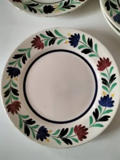 4 assiettes Longchamp décor floral stylisé années 30-50