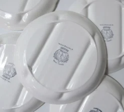 8 assiettes + 1 plat à asperges faïence de salins pompadour blanc vintage