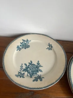 3 assiettes plates