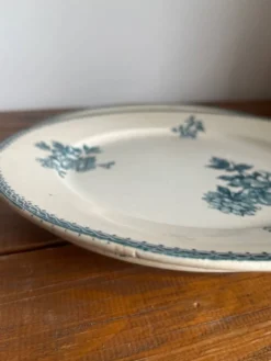 3 assiettes plates