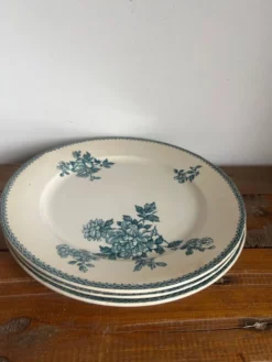 3 assiettes plates