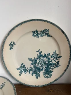 3 assiettes plates