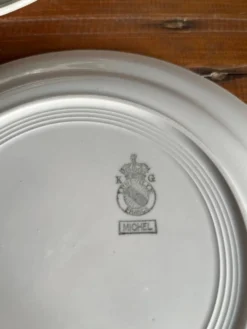 6 assiettes plates