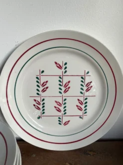 6 assiettes plates