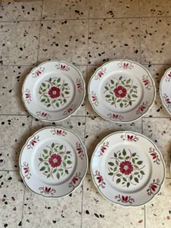 6 assiettes plates