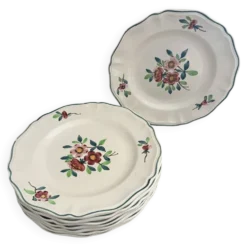 8 assiettes plates
