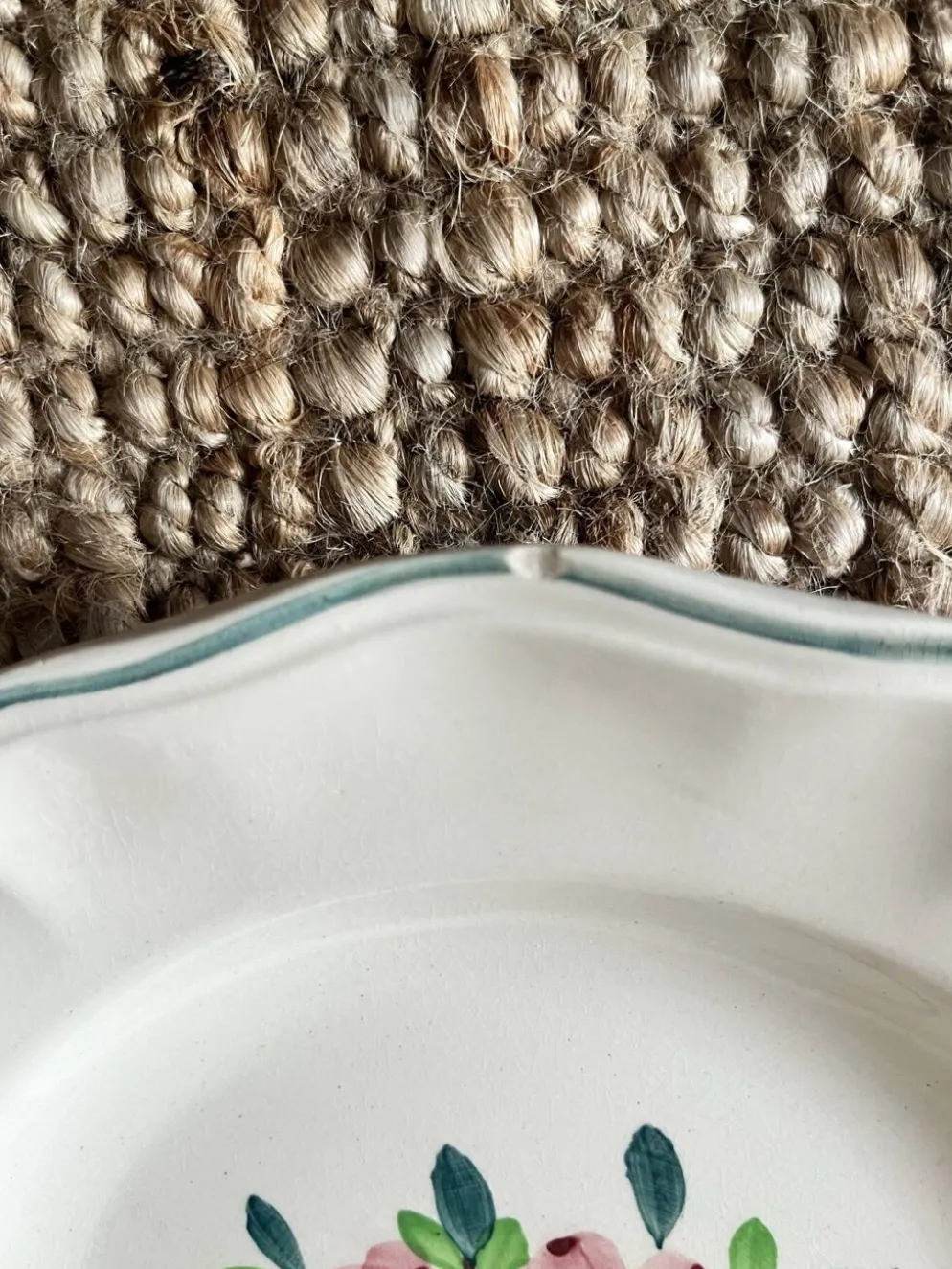 8 assiettes plates