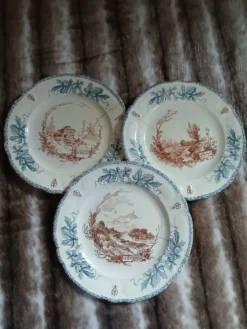 10 assiettes plates anciennes