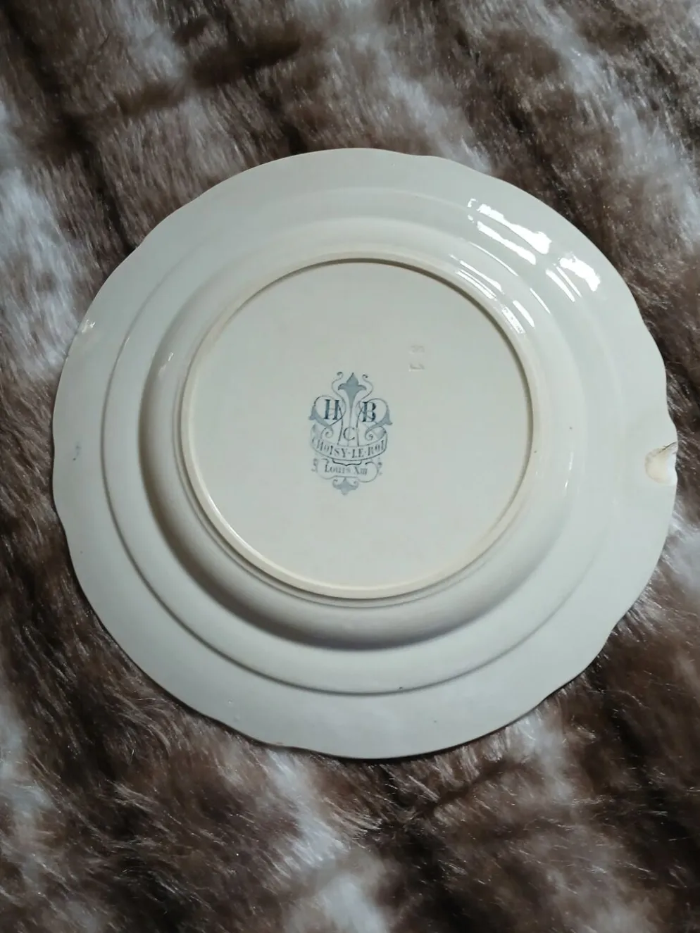 10 assiettes plates anciennes "Louis XIII " Choisy le Roi
