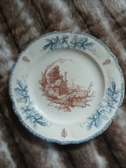 10 assiettes plates anciennes