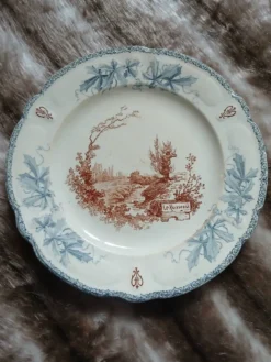 10 assiettes plates anciennes