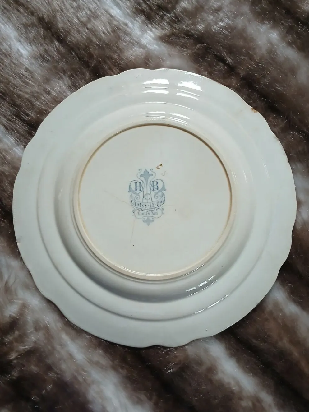 10 assiettes plates anciennes "Louis XIII " Choisy le Roi