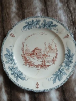 10 assiettes plates anciennes