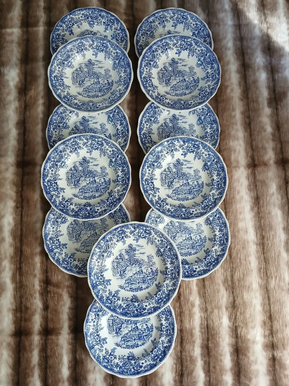 12 assiettes plates anciennes Lunéville KG