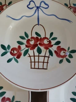 5 assiettes plates anciennes Longchamp