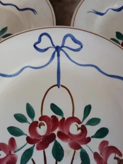 5 assiettes plates anciennes Longchamp