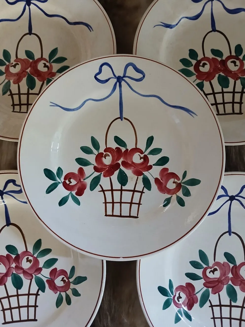 5 assiettes plates anciennes Longchamp