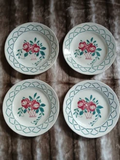 4 assiettes plates anciennes Sarreguemines