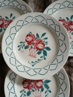 4 assiettes plates anciennes Sarreguemines