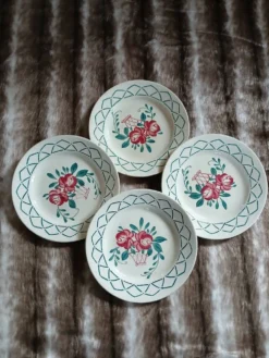 4 assiettes plates anciennes Sarreguemines
