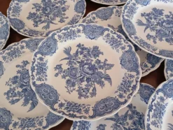 Assiettes plates anglaises Ridgway 'Windsor' bleu & blanc