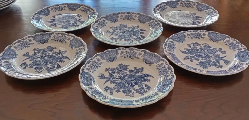 Assiettes plates anglaises Ridgway 'Windsor' bleu & blanc