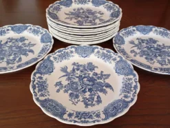 Assiettes plates anglaises Ridgway 'Windsor' bleu & blanc