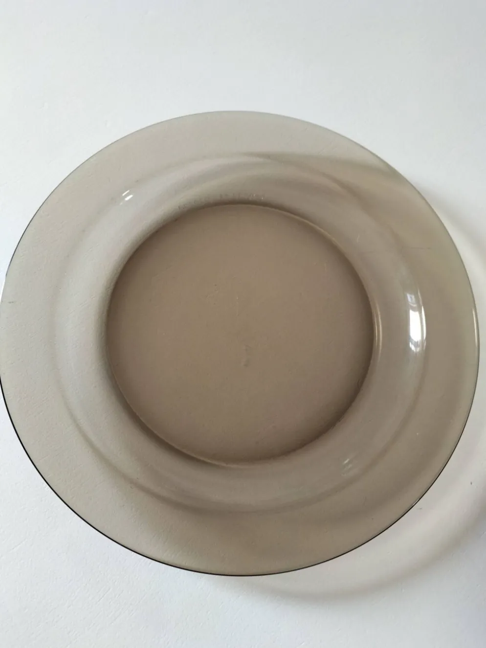 6 assiettes plates Arcoroc en verre fumé Smoke Brown