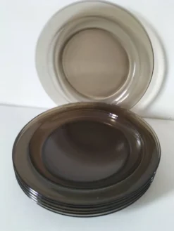 6 assiettes plates Arcoroc en verre fumé Smoke Brown
