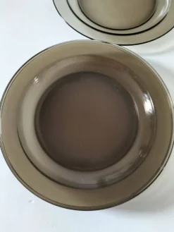 6 assiettes plates Arcoroc en verre fumé Smoke Brown