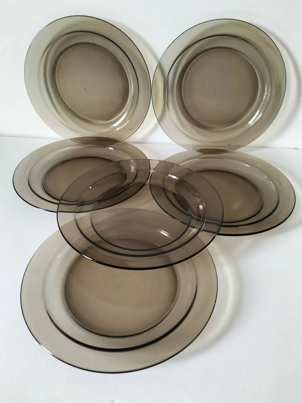 6 assiettes plates Arcoroc en verre fumé Smoke Brown