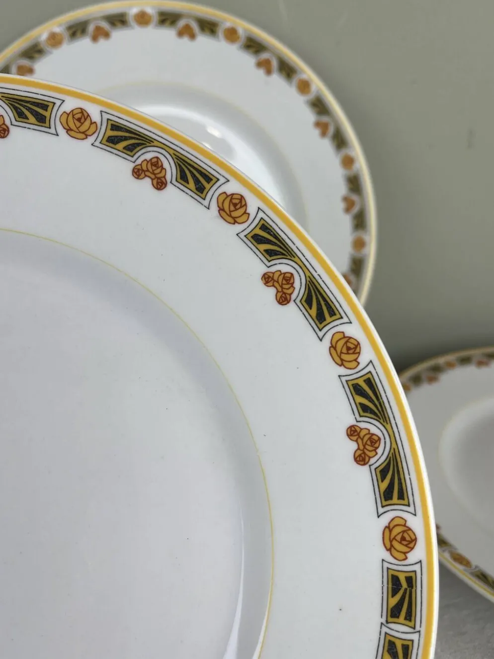 4 assiettes plates art déco