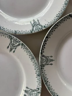 Assiettes plates en faïence ancienne St Amand