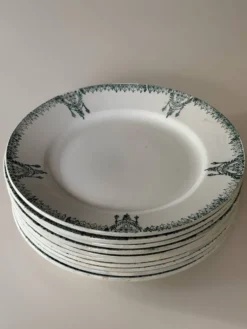 Assiettes plates en faïence ancienne St Amand