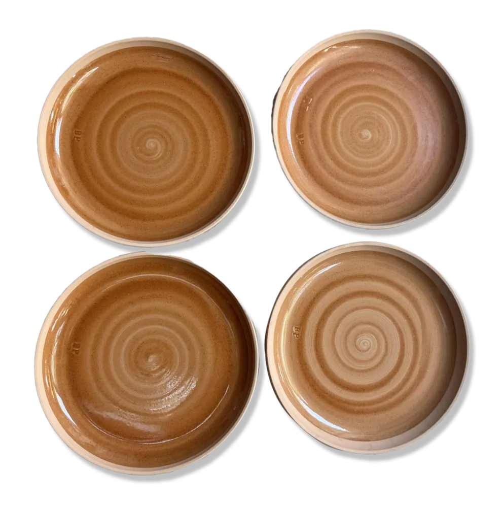 4 assiettes plates en grès