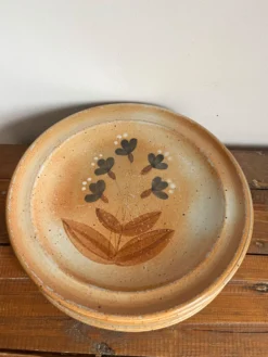 6 assiettes plates en grès