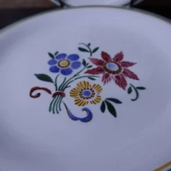 5 assiettes plates et 1 assiette creuse Sarreguemines 